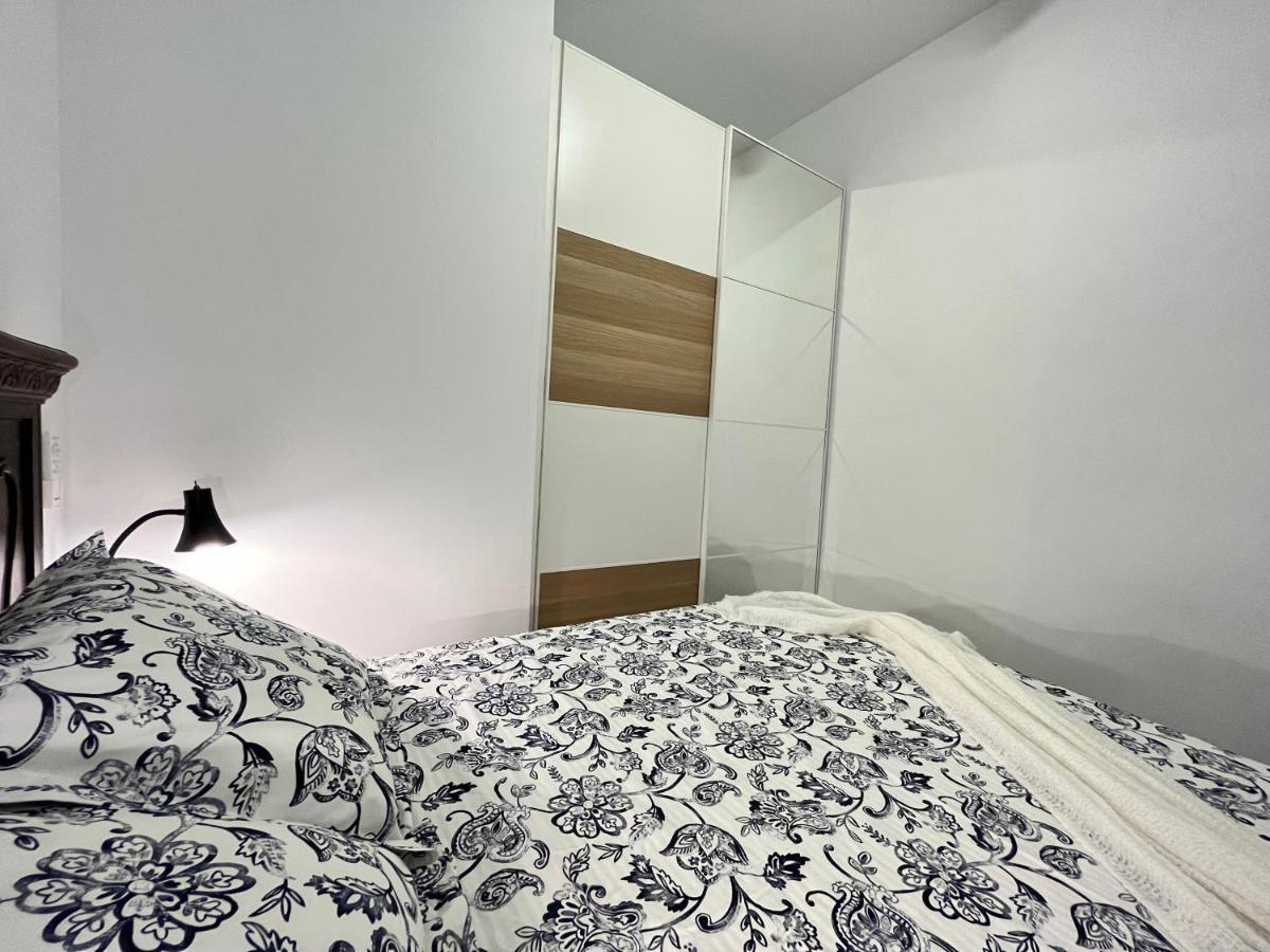 Ile Aina Malasana Apartment Madrid Ngoại thất bức ảnh